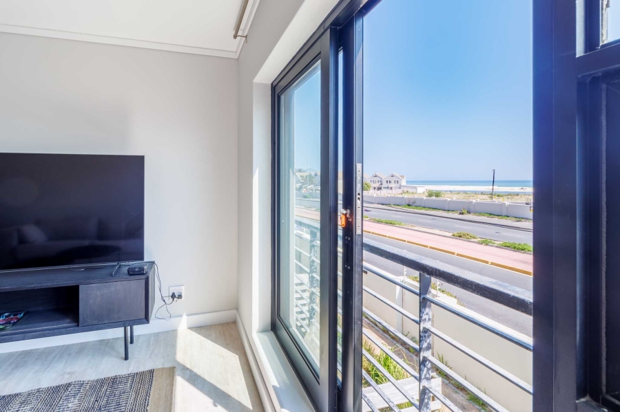 To Let 1 Bedroom Property for Rent in Lagoon Beach Western Cape